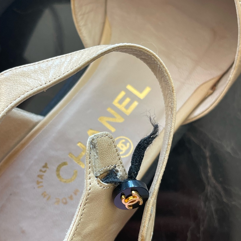 CHANEL Two-Tone Beige and Black Mary Jane Low-Heel Flats - Picture 12 of 12